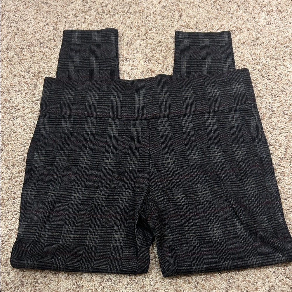 Tahari Black Plaid Leggings